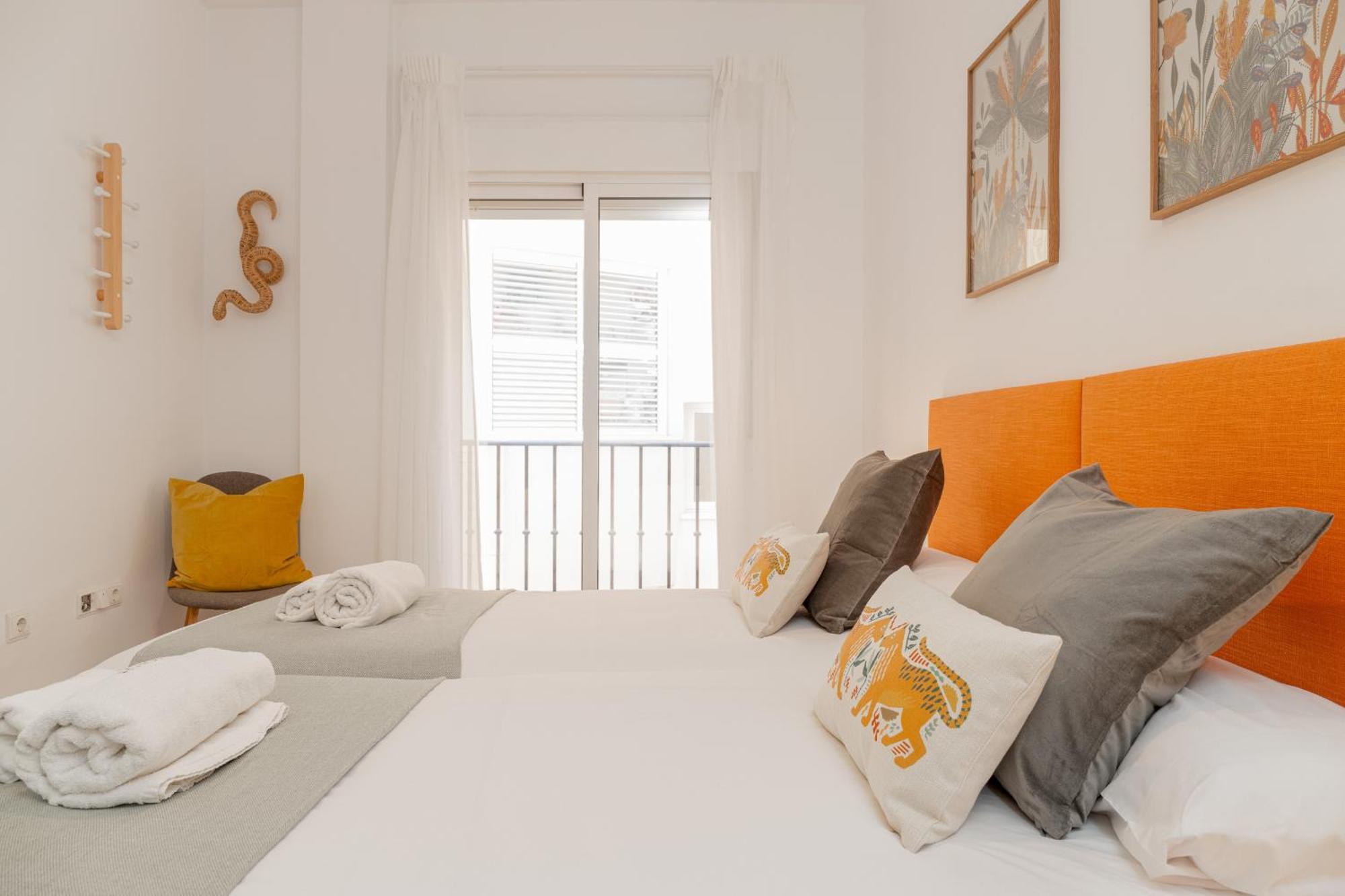 C21 Trendy 2 Bdr & Parking Downtown Appartamento *
