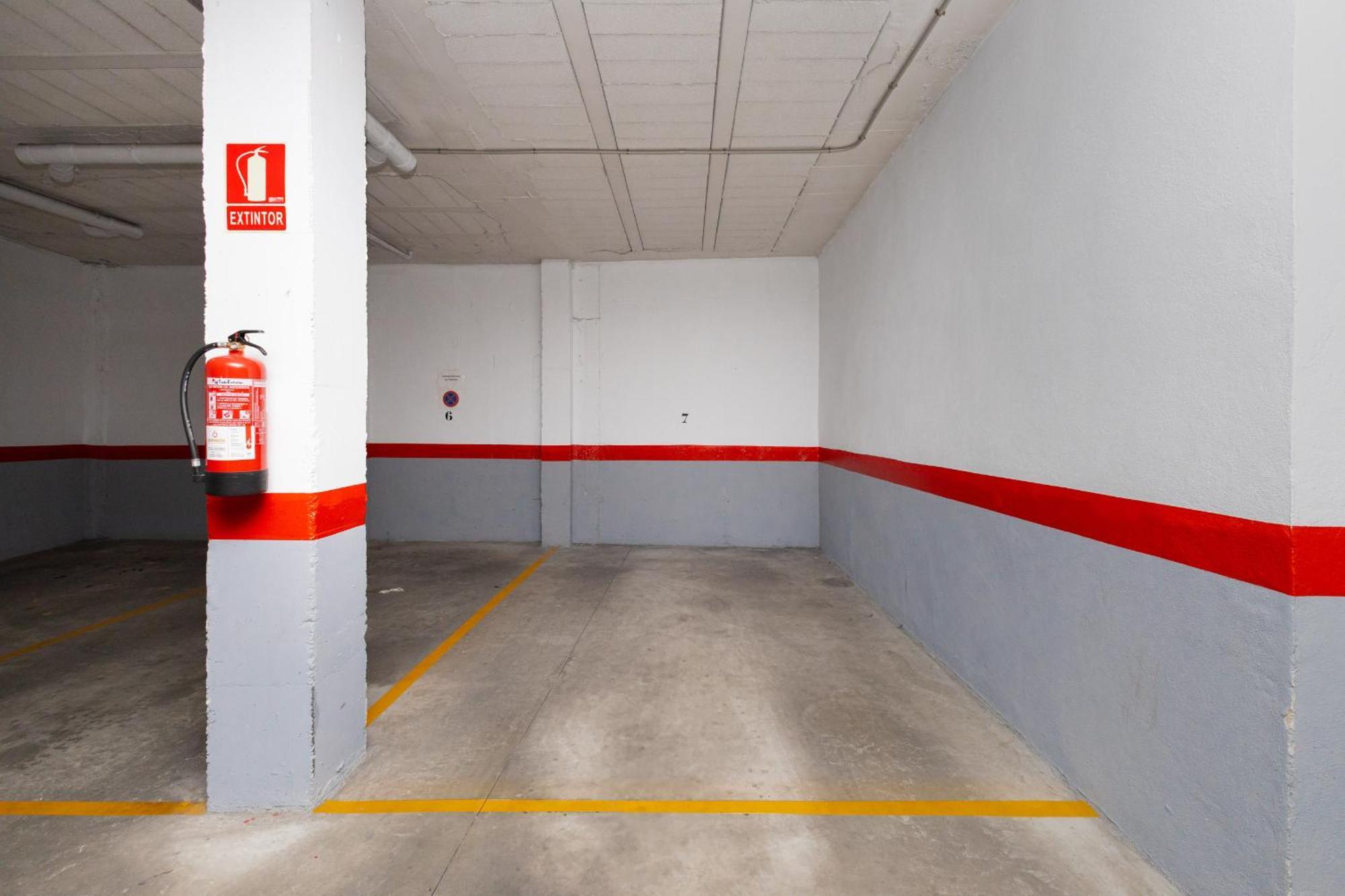 Appartamento C21 Trendy 2 Bdr & Parking Downtown *